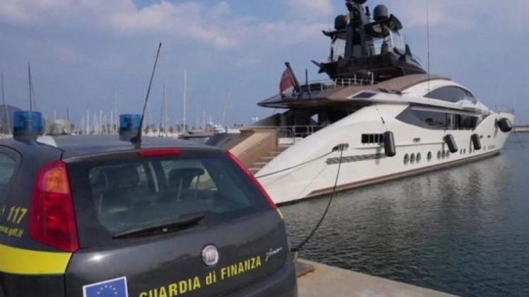 Italia ngrin asetet e miliarderëve nga Rusia