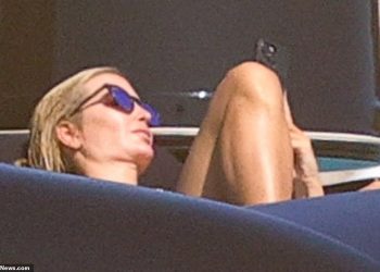 Ivanka po kënaqet në Shqipëri, dalin pamjet nga Karaburuni