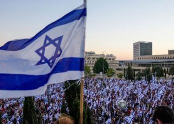 Në prag të votës për reformën gjyqësore, Izraeli bën thirrje për…