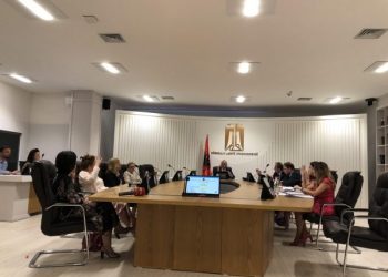 U arrestua nga SPAK, KLP pezullon drejtuesin e Prokurorisë së Kukësit