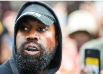 Kanye Uest në telashe, ish-mësuesi i tij e padit për…