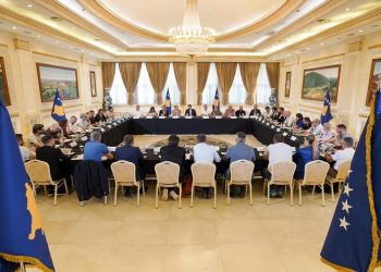 Abdixhiku: Zgjedhjet e reja në veri të bëhen me…