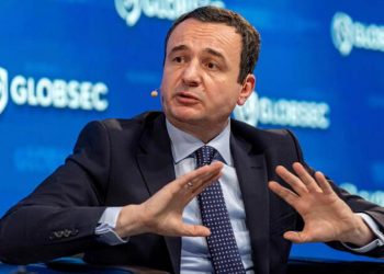 Kurti ‘sulmon’ BE-në: Ata lejuan që Vuçiç të…