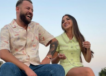 Kiara “e bën me make-up” Luizin gjatë videos epike