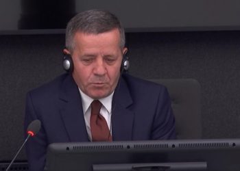 Rasti ndaj Thaçit dhe të tjerëve: Rrustem Mustafa paraqitet në Hagë