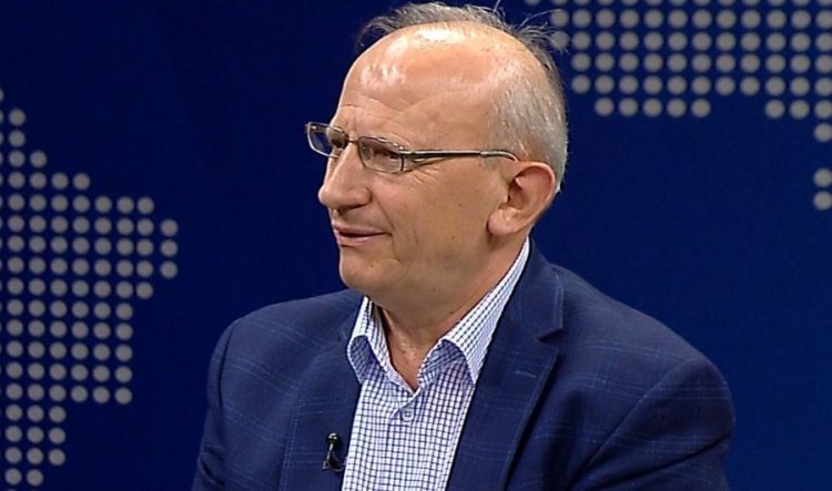 Zgjidhja për mungesën e mjekëve fillon me rritjen e cilësisë së arsimit parauniversitar në rrethe