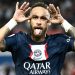Neymar thumbon tifozët e PSG: Më doni apo jo, unë do mbetem këtu