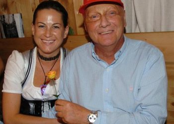 Historia e mrekullueshme e dashurisë, Lauda u martua me stjuardesën për faktin se…