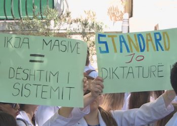 Studentët e mjekësisë letër Nikollës: Duam të jemi në Komision