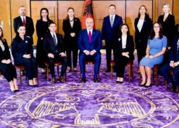 Ironia e avokatit: Në burg është krijuar ekipi i futbollit të Qeverisë