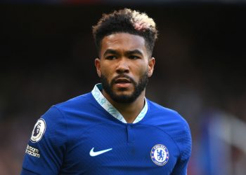 James akuzon: Disa lojtarë nuk donin të luanin…