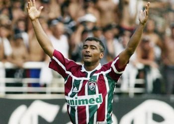 Legjenda e futbollit shtrohet në spital