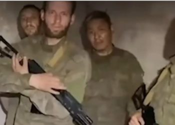 Rusia shton 180 mijë ushtarë të rinj në Ukrainë, mes tyre kriminelë