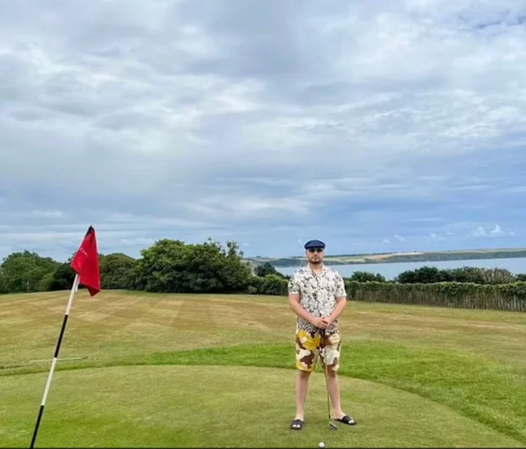 E dëbuan dy herë! Hajduti shqiptar rikthehet dhe shijon luksin (FOTO)