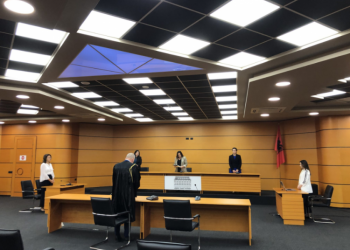 Vetingu “nxjerr offside” Prokurorin e Lezhës