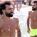 Mohamed Salah shfaq linjat e trupit gjatë pushimeve