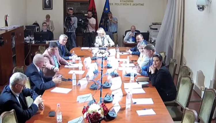 Kanushi në Slloveni, Pecani në Rusi/ Ç’pritet të promovohet në Moskë