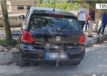 Vodhi dy automjete brenda pak orësh, arrestohet 32-vjeçari (VIDEO)