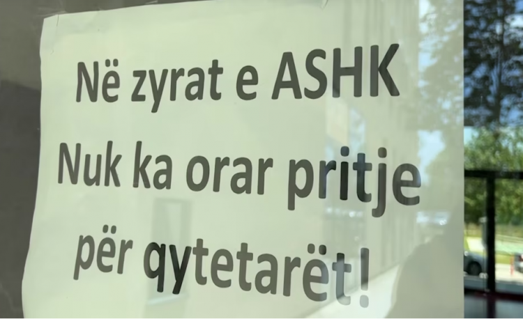 Të drejtat e pronësisë, Qeveria ndryshon qëndrim për programin e BE