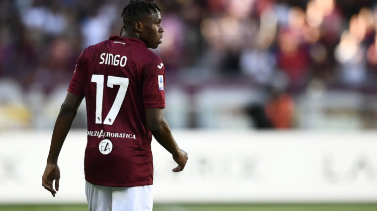 Singo bëhet objekt i dëshirave të tre klubeve elitare italiane