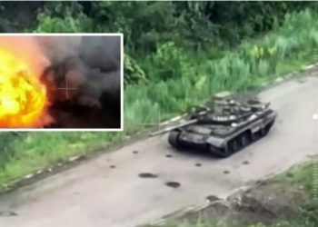 “Si në videogame”, tanku rus hidhet në erë nga raketa e ukrainasve