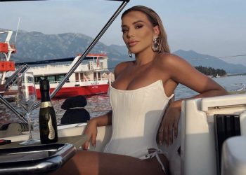 “Nuk të lënë të…”/ Ja zakoni i Taynës para çdo koncerti