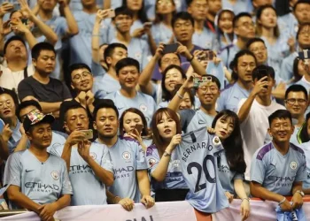 City arkëton miliona nga Azia por tifozët nuk duken të lumtur