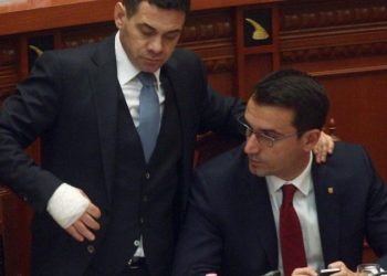 Këlliçi publikon videon: Tigri ra në çark, Veliaj po bën nxemjen