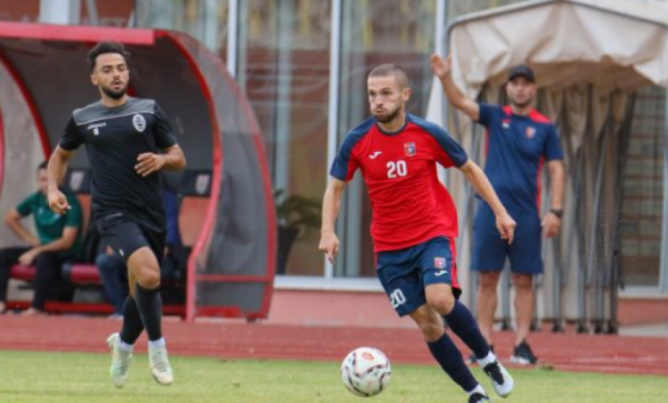 Vllaznia me probleme, mposhtet edhe nga Laçi