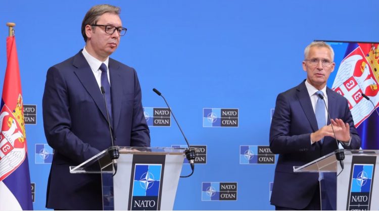 Stoltenberg pas takimit me Vuçiç: Dy palët të përmbahen nga tensionet