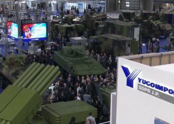 Ka furnizuar Moskën me armë, Kearns: Serbisë duhet t’i pezullohen…