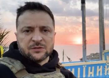 Zelensky jep një mesazh të fortë nga Ishulli i Gjarpërinjve