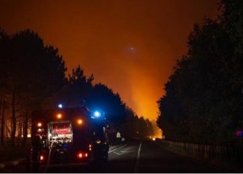 Shteti i BE-së shpall “alarmin e kuq” prej zjarreve