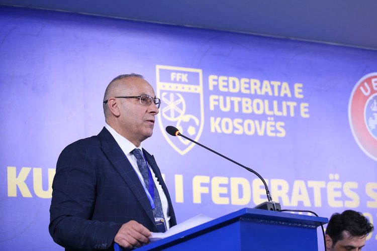 Koreografia skandaloze e tifozëve serbë, reagon ashpër FFK