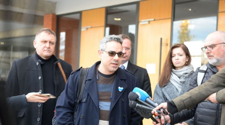 Aktivistit kundër luftës në Ukrainë i ndalohet hyrja në Serbi