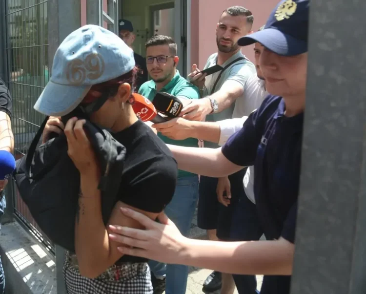 Me vrap brenda! Alma e Safetit nxehet me gazetarin: Avash ëëë…