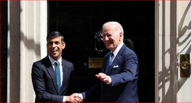 Skandaloze! Zbulohet marrëdhënia intime e 17-vjeçarit me mësuesen: Shkonim në varreza që…