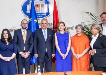 Bardhi me delegacionin e PE-së: Rama e ka kapur shtetin