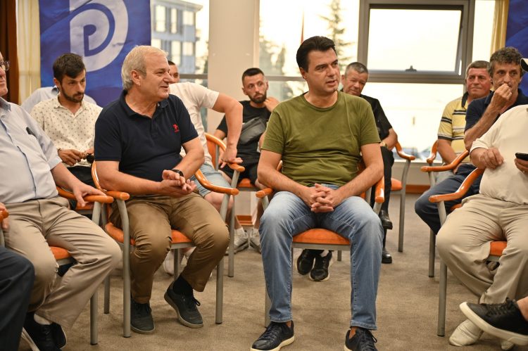 Basha: Sot është koha të hapim letrat e pasurive të politikanëve