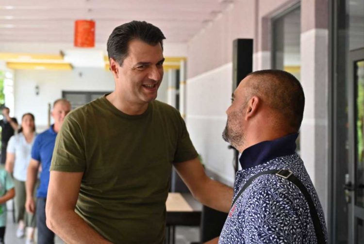 Basha: Ndryshime Kushtetuese dhe pastrim të politikës nga…