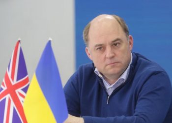 Sekretari Wallace: Kievi nuk duhet t’i trajtojë aleatët “si Amazon”