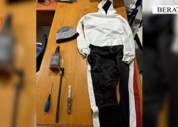 U kap në flagrancë duke vjedhur para, arrestohet 35-vjeçari