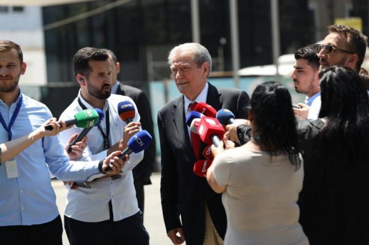 Kush gënjen? Berisha: Nikolla fshehu njoftimin e SPAK për Ahmetajn