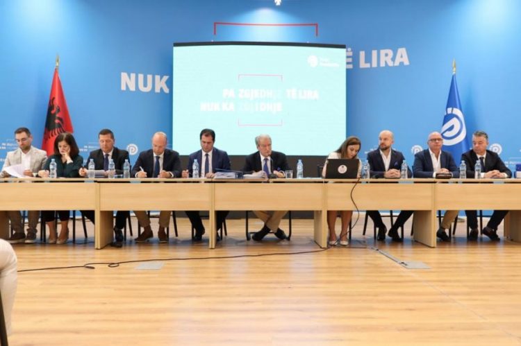 Berisha: Korriku do të jetë përvëlues për Ramën, ndërsa tetori…