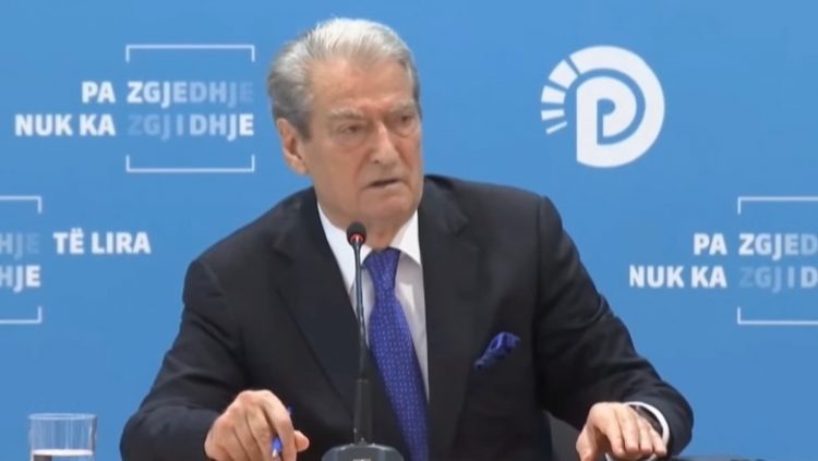 ‘Bëjnë gjueti shtrigash’, Berisha: Të rikthejmë në kuvend ligjin e Lustracionit