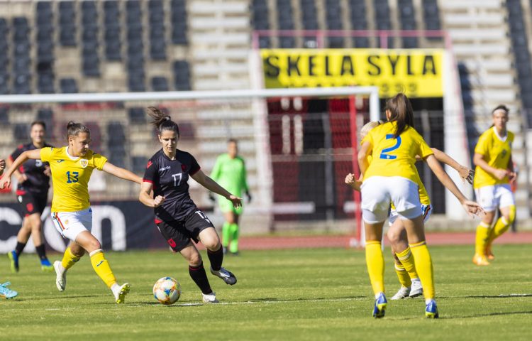 Rrëfehet mesfushorja kuqezi Bora Fuçia: Dua të bëhem…‘Messita’