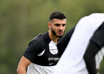 VIDEO/ Nga lojtari më shakaxhi te idhujt e fëmijërisë, rrëfehet Broja