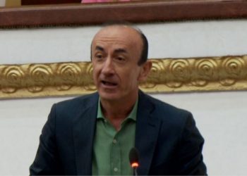 Shpërthen Sula: Ka ngelur vetëm të heqim pantallonat në sallë