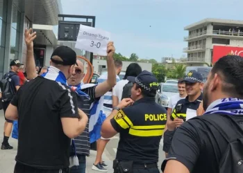 Dinamo-Tirana, dueli nis… që në aeroport