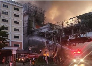 Zjarri shkrumbon diskotekën, vdesin 6 të rinj